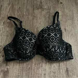 Victoria's Secret Black and Tan Lined Perfect Coverage Bra Size 34C